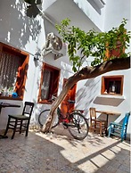 Lily Town Guest House