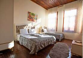 Lily Town Guest House