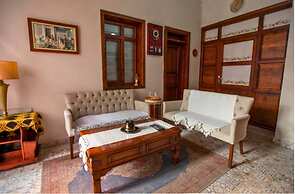 Lily Town Guest House