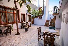 Lily Town Guest House