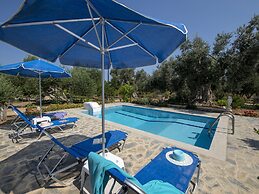 Villa in Crete Near Beach and Olive Groves