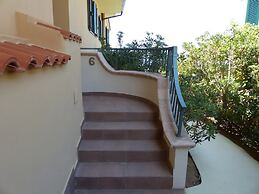 Apartment in Tropea With Sea Views & Pool