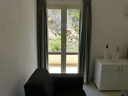 Apartment in Tropea With Sea Views & Pool