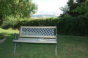Farmhouse in Proceno With Panoramic Pool