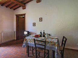 Farmhouse in Proceno With Panoramic Pool