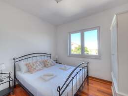 Apartment on Murter With Pool and Jacuzzi