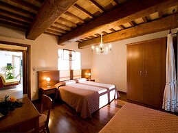 Villa in Cannara With Pool Near Assisi