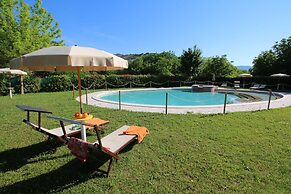 Mansion in Apecchio With Pool