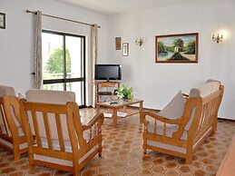 Spacious Holiday Home in Vilamoura With Private Pool