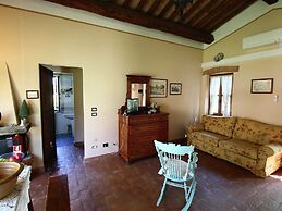 Cottage in Todi With Pool and Sauna