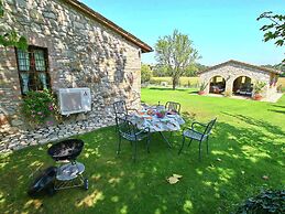 Cottage in Todi With Pool and Sauna