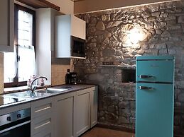 Cottage in Todi With Pool and Sauna