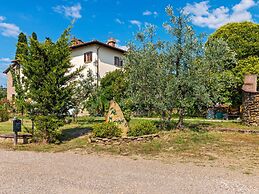 Countryside Home in Arezzo With Pool