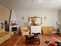 Villa in Campanella With Private Pool