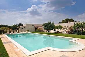 Villa in Campanella With Private Pool