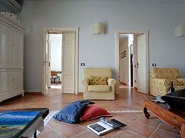 Villa in Campanella With Private Pool