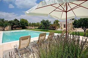 Villa in Campanella With Private Pool