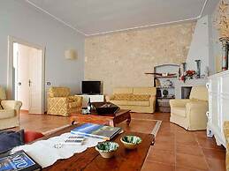 Villa in Campanella With Private Pool