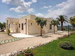 Villa in Campanella With Private Pool