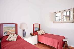 Villa in Campanella With Private Pool