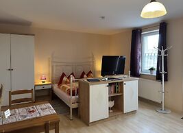 Cozy Stay by Wiek Harbor
