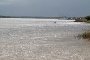 Cozy Stay by Wiek Harbor
