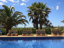 Cozy Cottage in Subirats With Swimming Pool