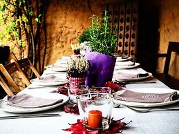 Cozy Cottage in Subirats With Swimming Pool