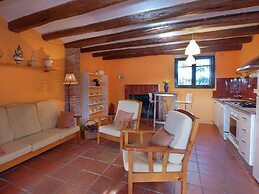 Cozy Cottage in Subirats With Swimming Pool