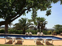 Cozy Cottage in Subirats With Swimming Pool