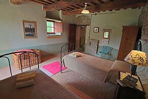 Holiday Home in Apecchio With Pool & Terrace