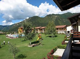 Lake Garda, Beautiful Residence Features Many Facilities