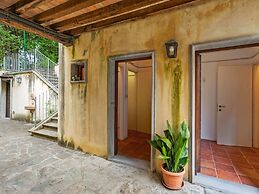 House in Umbria With Pool & Garden Views