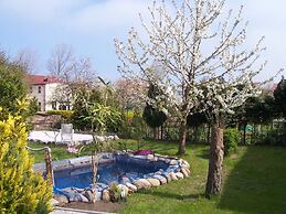 Apartment With Garden in Rerik