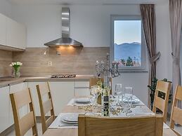 Spacious Holiday Home With Swimming Pool