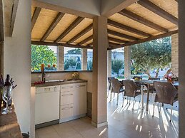 Spacious Holiday Home With Swimming Pool