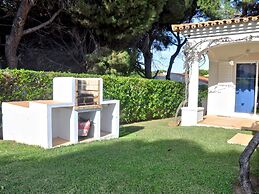 Villa Near Marina With Private Pool