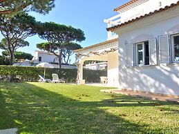Villa Near Marina With Private Pool