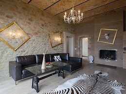 Villa in Cortona With Private Pool