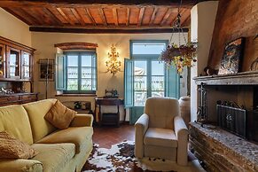 Luxury Pool Villa in Cortona