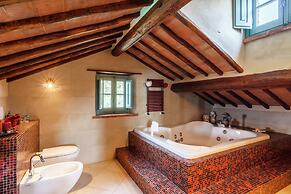 Luxury Pool Villa in Cortona