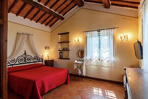 Luxury Pool Villa in Cortona