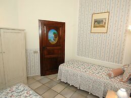 Holiday Home With Private Pool, Near the Beach