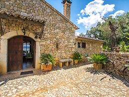 Villa in Mallorca With Private Pool