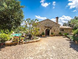 Villa in Mallorca With Private Pool