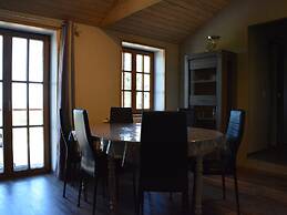Charming Chalet in Vielsalm
