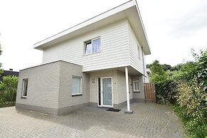 Luxury Villa in Harderwijk With Garden