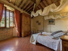 Spacious Cortona Villa