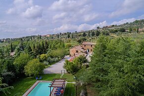 Spacious Cortona Villa