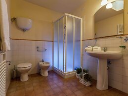 Spacious Cortona Villa